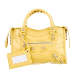 BALENCIAGA
CLASSIC MINI CITY IN Yellow